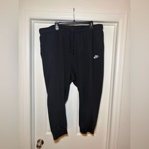 Classic Nike Black Jogger Sweatpants